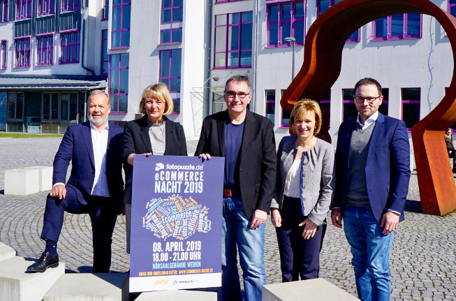 puzzleYOU Gründer Norbert Weig bei der Vorstellung der eCommerce-Nacht
