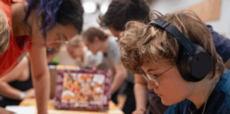 10 Stunden Puzzle-Power: puzzleYOU beim großen Puzzle-Marathon in Aschheim